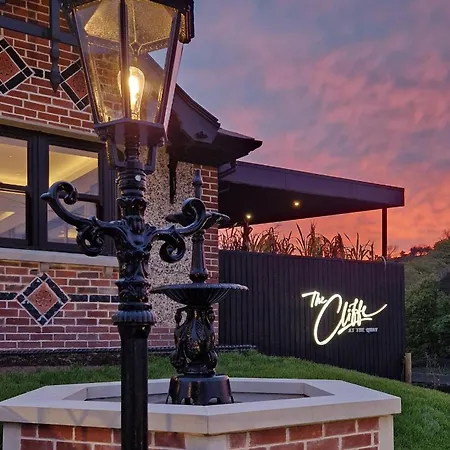 The Cliffe At The Quay Pensjonat 4*