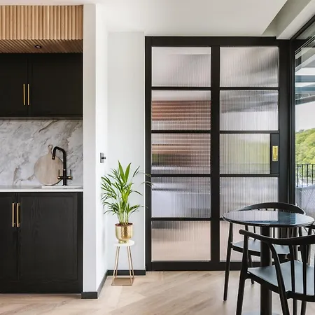 The Cliffe At The Quay