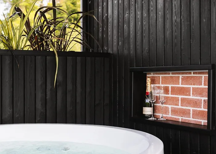 Gæstehus The Cliffe At The Quay 4*