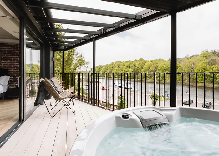 The Cliffe At The Quay 4* Donegal Town