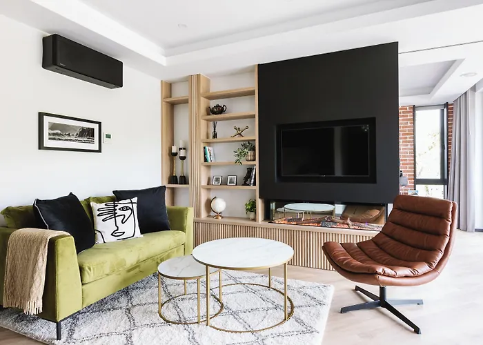 The Cliffe At The Quay